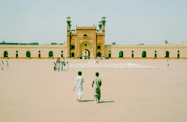Crowds gathered at Badshahi Mosque, Lahore